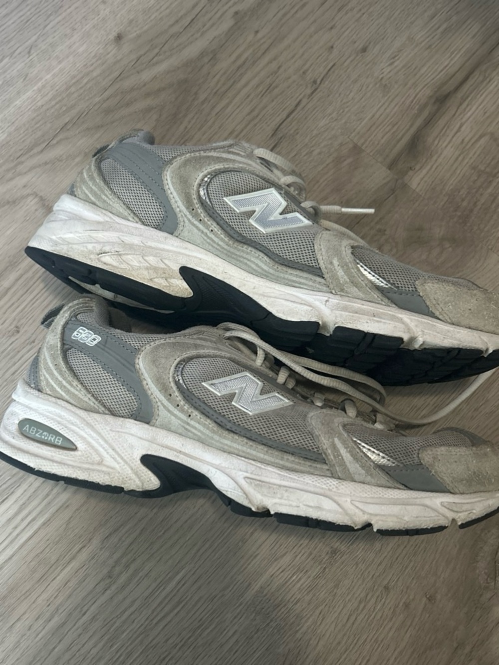 New Balance Men's And Women’s Gray Mesh & Suede Athletic Sneakers size 8 in men